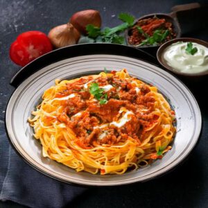 Mehr über den Artikel erfahren Türkische Nudeln (Yogurtlu Eriste)