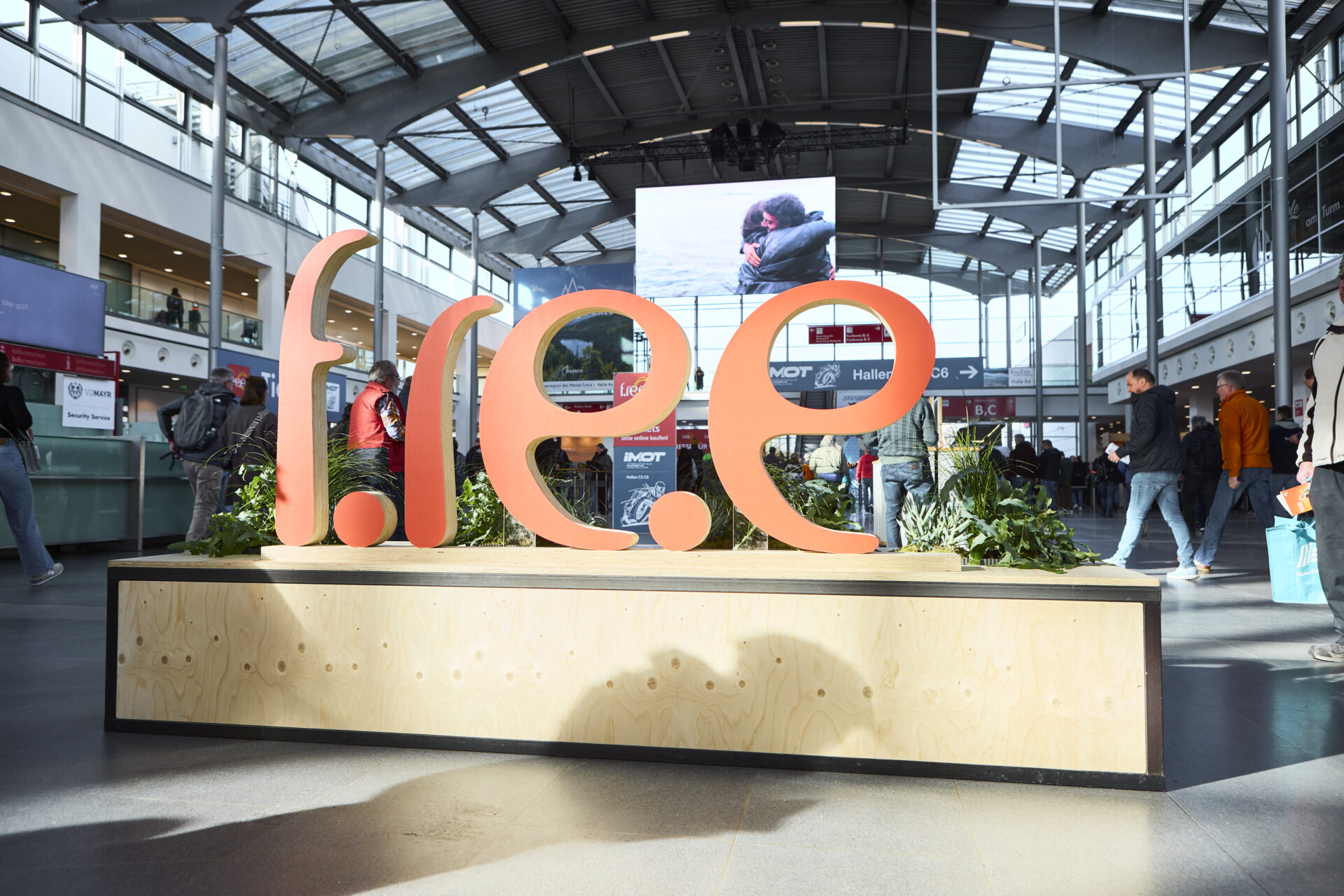 Du betrachtest gerade f.re.e 2026 in Munich: Deutschlands Größte Reise‑ und Freizeitmesse – Highlights, Tipps & Insider‑Guide